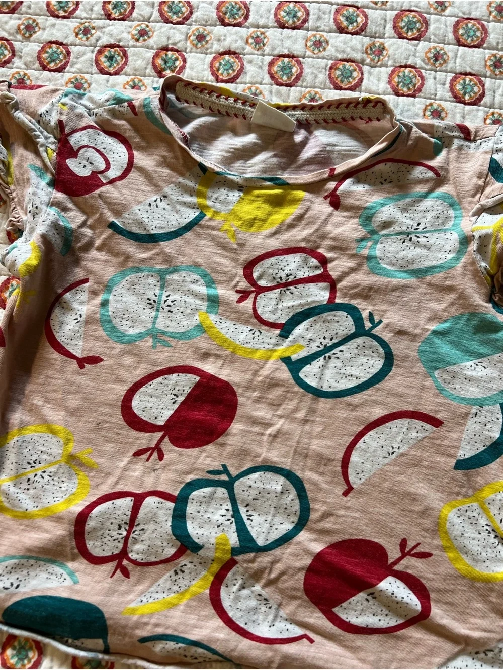 Zara Girl’s Apple Colorful T Shirt size 7